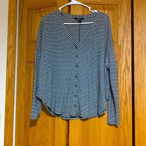 Small black and white long sleeve